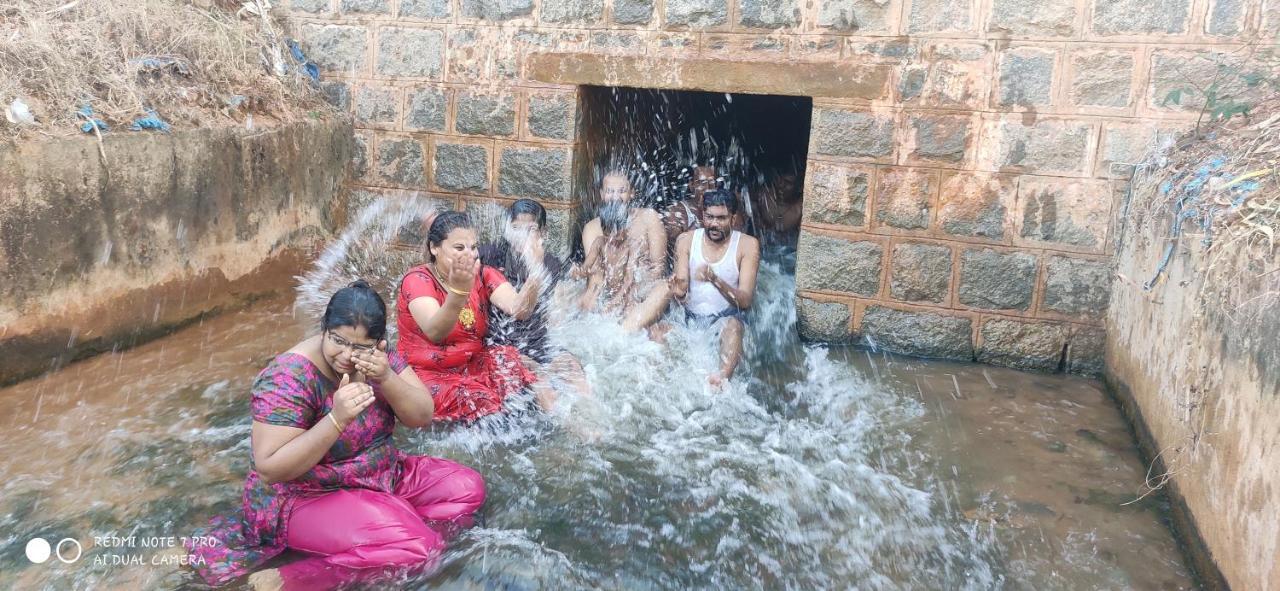 Lohit Homestay Hampi Zewnętrze zdjęcie
